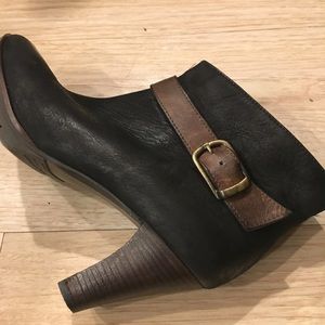Paul Green ankle boots